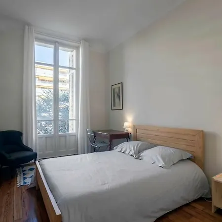 Appartement Le Palais Thermal: T2 De 75m2 Spacieux Et Moderne Biarritz