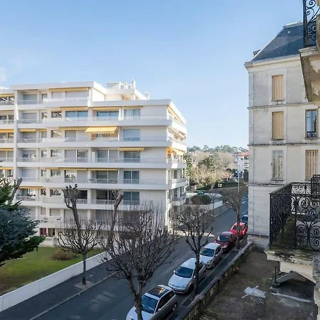Le Palais Thermal: T2 De 75m2 Spacieux Et Moderne Appartement Biarritz