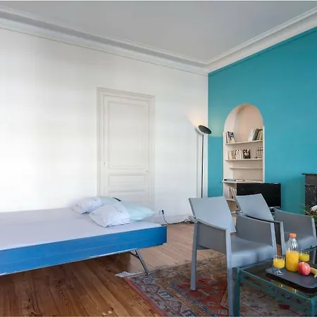 Le Palais Thermal: T2 De 75m2 Spacieux Et Moderne Appartement Biarritz